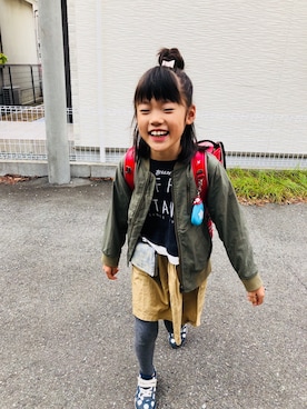 「BRANSHES（ブランシェス）のアイテム（MA-1）」を使った、emi_mitoさん（キッズ・124cm）の秋コーディネート