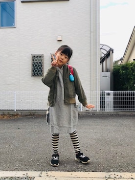 「BRANSHES（ブランシェス）のアイテム（MA-1）」を使った、emi_mitoさん（キッズ・124cm）の秋コーディネート