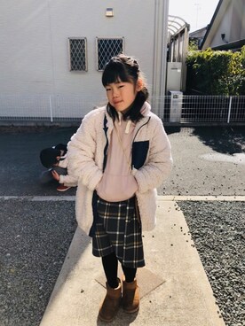 「お正月」｜「アイテム（スラックス）」を使った、emi_mitoさん（キッズ・124cm）の冬コーディネート