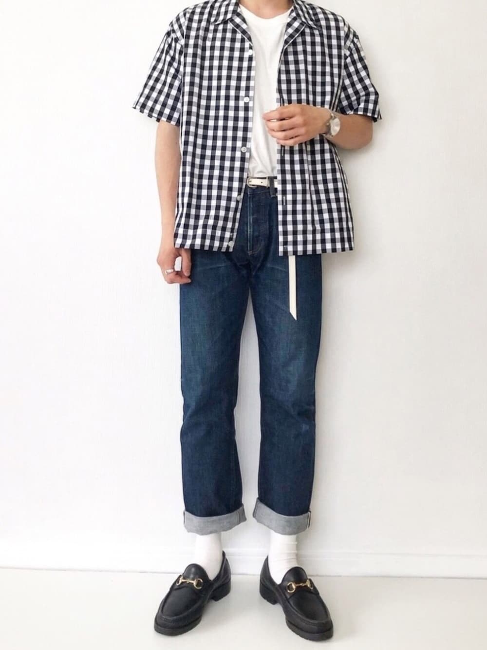 「夏だ！Tシャツ着よう！、シンプル、夏コーデ、大人カジュアル、プチプラ、無印良品、UNIQLO、デニム、カジュアル、白Tシャツ」｜「無印良品のアイテム（シャツ/ブラウス、ブラック系）」を使った、ざーとむさん（メンズ・168cm）の夏コーディネートの1枚目の写真