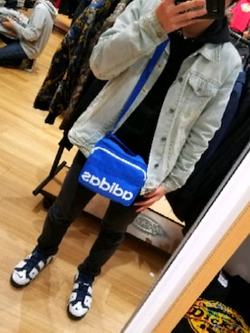 「21MEN（トゥエンティーワンメン）のアイテム」を使った、むぎちゃさん（メンズ・171cm）の春コーディネート