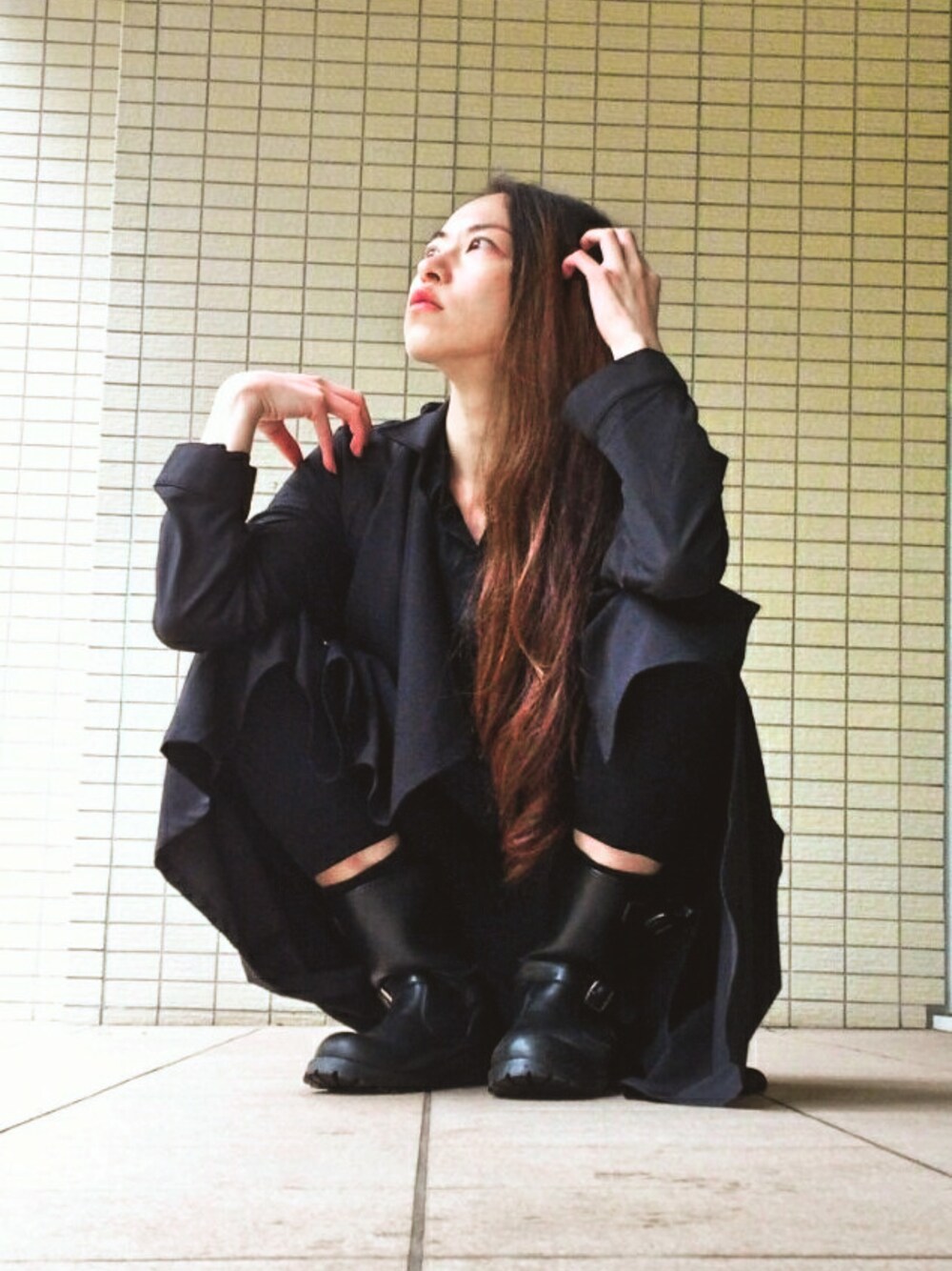 「black、ブラック、レインブーツ、ゆるゆる、GU、パンツスタイル、ootd、outfit、Rosy Pink、Viaggio」｜「👗（シャツ/ブラウス、ブラック系）」を使った、ℳ ҽ ๓ ï .さん（レディース・168cm）の春コーディネートの1枚目の写真