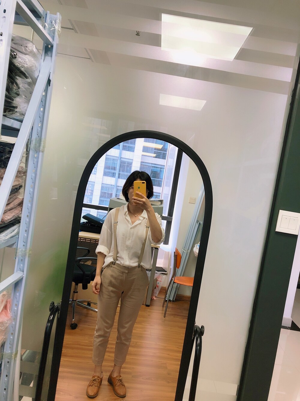 「stradivariusのアイテム（チノパンツ、その他）」を使った、皮卡丘丘さん（レディース・155cm）の夏コーディネートの1枚目の写真