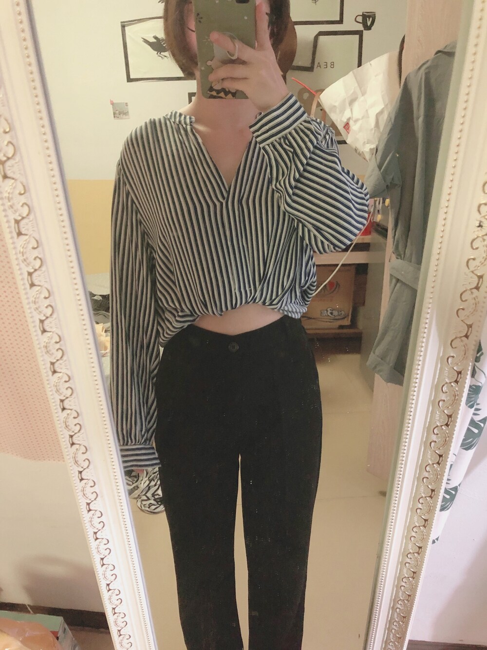 「ootd、周末」｜「H&Mのアイテム（シャツ/ブラウス、ブルー系）」を使った、皮卡丘丘さん（レディース・155cm）の秋コーディネートの1枚目の写真
