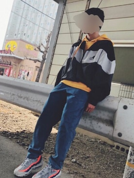 「Guess（ゲス）のアイテム（パーカー）」を使った、hirokiさん（メンズ・170cm）の冬コーディネート