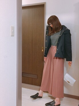「チェーンバッグ」｜「アイテム（マウンテンパーカー）」を使った、たむきちさん（レディース・159cm）の春コーディネート