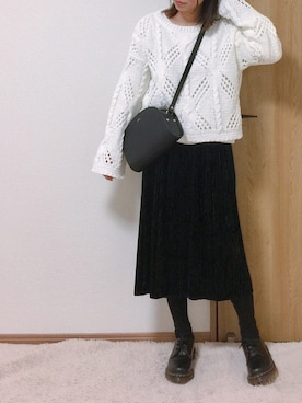「A.P.C.（アーペーセー）のsac demi-lune 18PC（ショルダーバッグ）」を使った、たむきちさん（レディース・159cm）の冬コーディネート