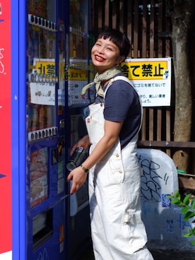 「Dickies（ディッキーズ）のアイテム（サロペット/オーバーオール）」を使った、アッコさん（レディース・152cm）の秋コーディネート