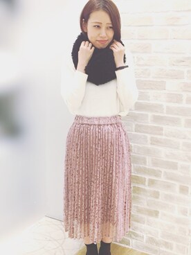 yuiさんの「ラッセルレースプリーツスカート」を使ったコーディネート