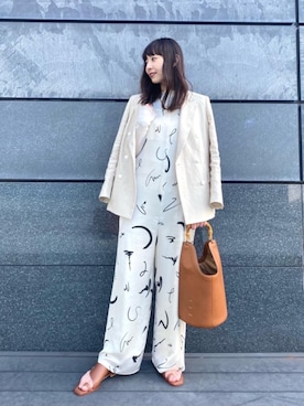 「UNITED ARROWS（ユナイテッドアローズ）のアイテム（オールインワン・サロペット）」を使った、濱田愛祐美さん（レディース・164cm）の冬コーディネート