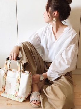 「袖ボリューム」｜「アイテム（チノパンツ）」を使った、NAnaさん（レディース・158cm）の春コーディネート