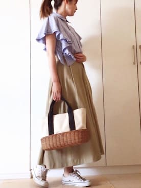 「anq.（アンク）の「anq.」K10・dropswingピアス(ホワイトトパーズ)（ピアス（両耳用））」を使った、NAnaさん（レディース・158cm）の春コーディネート