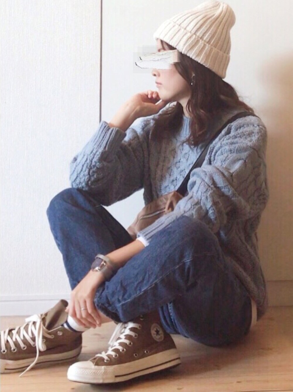 「フィッシャーマンニット、ざっくりニット、ケーブルニット、SENSEOFPLACE、アイラブCONVERSE、ハイカットスニーカー、zozoデニム、ニット帽、SKAGEN、Goldy」｜「SENSE OF PLACE by URBAN RESEARCHのクルーネックフィッシャーマンセーター（ニット/セーター、ブルー系）」を使った、NAnaさん（レディース・158cm）の冬コーディネートの1枚目の写真