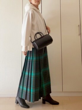 「アンブルネージュ」｜「アイテム（アクセサリー）」を使った、NAnaさん（レディース・158cm）の秋コーディネート