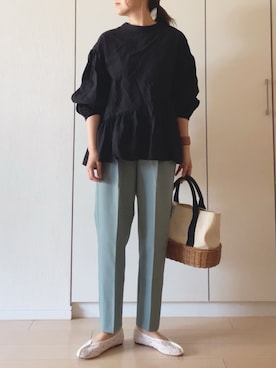 「reca（レカ）のアイテム（スラックス）」を使った、NAnaさん（レディース・158cm）の春コーディネート