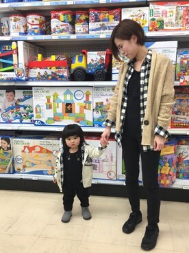 「1歳5ヶ月」｜「アイテム（サロペット/オーバーオール）」を使った、SuzuMinaさん（キッズ・80cm）の冬コーディネート