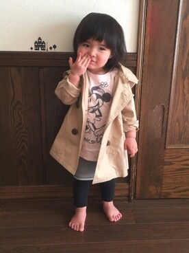 「スウェットスカート」｜「アイテム（トレンチコート）」を使った、SuzuMinaさん（キッズ・80cm）の冬コーディネート