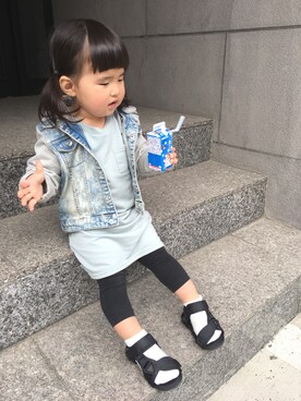 「スポサン」｜「アイテム（デニムジャケット）」を使った、SuzuMinaさん（キッズ・80cm）の春コーディネート