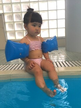 「Ruffle Butts （ラッフルバッツ）のアイテム」を使った、SuzuMinaさん（キッズ・80cm）の春コーディネート