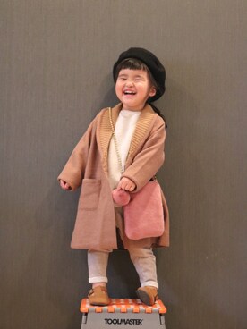 「COMME CA ISM（コムサイズム）のアイテム（その他アウター）」を使った、SuzuMinaさん（キッズ・90cm）の秋コーディネート
