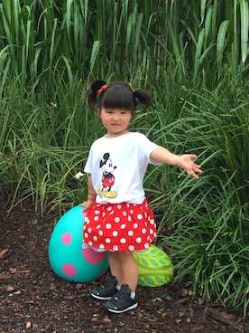 「MICKEY MOUSE（ミッキーマウス）のアイテム（その他）」を使った、SuzuMinaさん（キッズ・90cm）の夏コーディネート