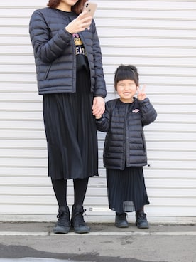 「CONVERSE（コンバース）のCONVERSE CVS ALL STAR HI（スニーカー）」を使った、SuzuMinaさん（キッズ・90cm）の春コーディネート