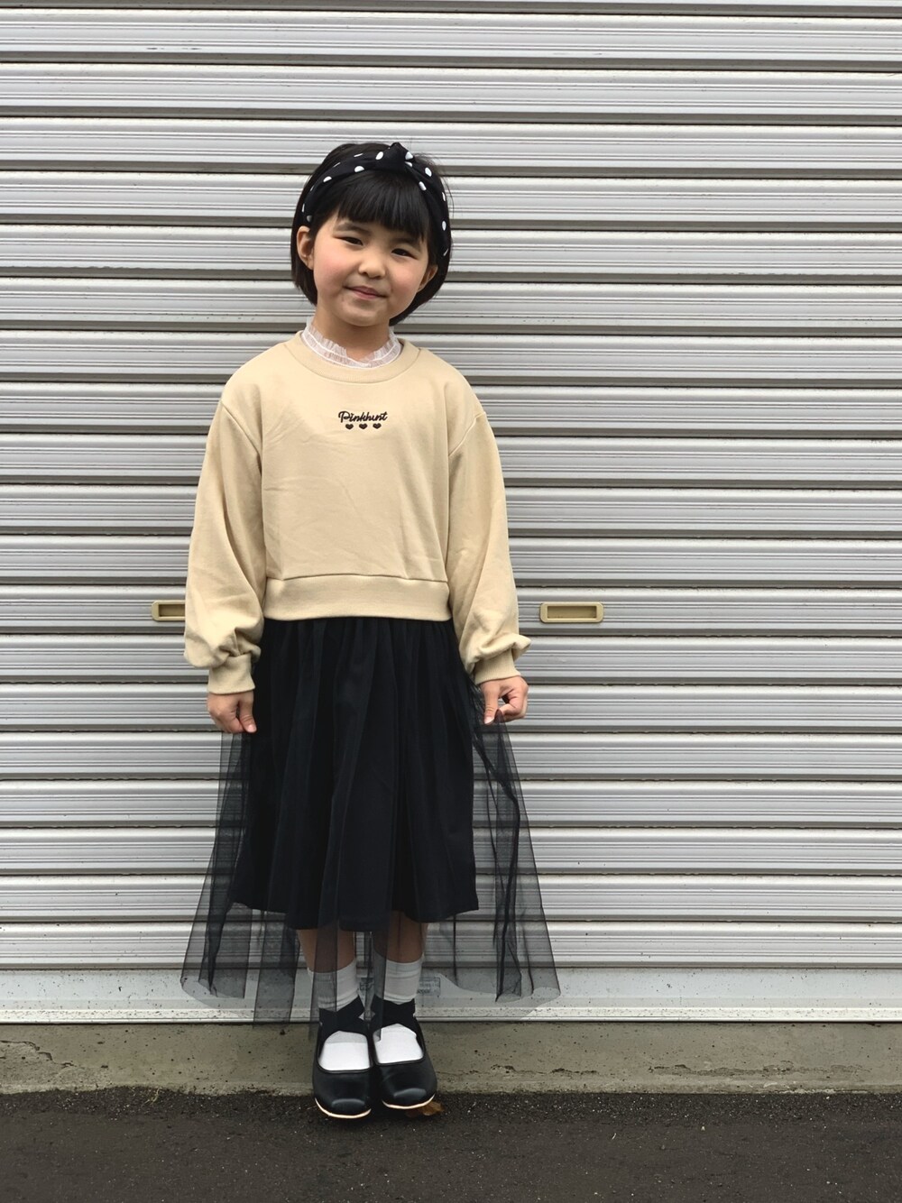「キッズファッション、ワンピース、チュールスカート」｜「PINKHUNTのPINKHUNT ピンクハント チュールスカートドッキングワンピース 4942K（ワンピース、ベージュ系）」を使った、SuzuMinaさん（キッズ・110cm）の秋コーディネートの1枚目の写真
