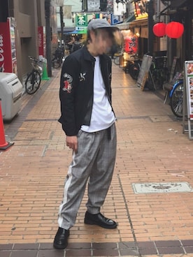 「アイテム（スリッポン）」を使った、かんへるさん（メンズ・173cm・20代）の春コーディネート