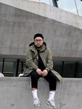 「SPAO（スパオ）のアイテム（ジャケット/アウター）」を使った、Eric Yipさん（メンズ・168cm）の春コーディネート
