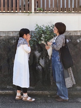 「小花柄」｜「アイテム（オールインワン・サロペット）」を使った、mioさん（レディース・155cm）の秋コーディネート