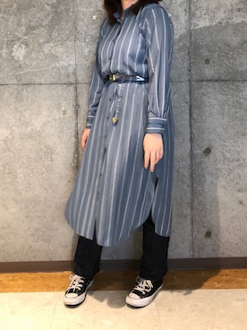 「アイテム（シャツワンピース、シルバー系）」を使った、KAZUE KAWAMOTOさん（レディース・164cm）の春コーディネート