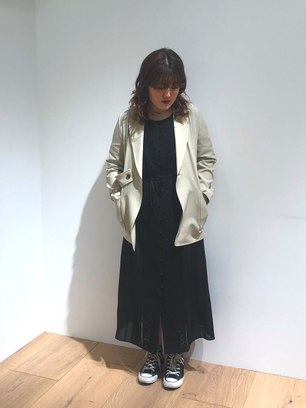 「カジュアル、春夏コーデ、ゆるコーデ、今日のコーデ、きれいめカジュアル、おうちスタイル、おうち時間、PUBLIC TOKYO、publictokyo」｜「PUBLIC TOKYOの極 サマージャケット/セットアップ（テーラードジャケット、ベージュ系）」を使った、KAZUE KAWAMOTOさん（レディース・164cm）の春コーディネートの1枚目の写真