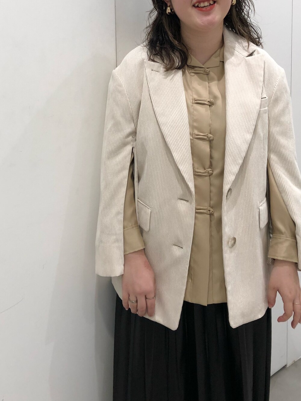 KAZUE KAWAMOTO｜PUBLIC TOKYOのテーラードジャケットを使った