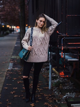 「ALDO（アルド）のアイテム（ショルダーバッグ）」を使った、Evgeniia Sommerさん（レディース・178cm）の春コーディネート
