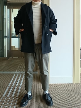 「アンクルパンツ」｜「アイテム（ピーコート）」を使った、ひろやすさん（メンズ・170cm）の冬コーディネート