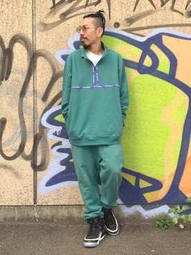 「HUF（ハフ）のアイテム（スウェット）」を使った、zukiさん（メンズ・169cm）の秋コーディネート