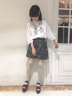 「アイテム（その他シューズ、レッド系）」を使った、merry jenny 名古屋店さん（レディース・160cm）の秋コーディネート