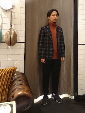 「ARMURE（アルミュール）のアイテム」を使った、keitaさん（メンズ・177cm）の秋コーディネート