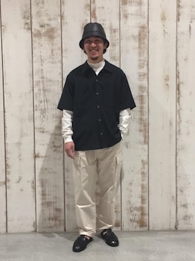 「BEAUTY&YOUTH UNITED ARROWS（ビューティーアンドユースユナイテッドアローズ）のBY コットンナイロン 6P カームテーパード パンツ（カーゴパンツ）」を使った、AOKI NISHIKAWAさん（メンズ・168cm）の春コーディネート