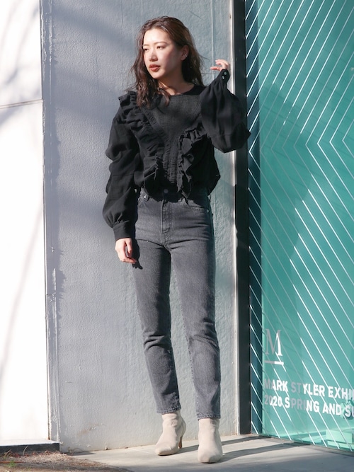 Ungrid STAFF����̃V���c/�u���E�X�u�R�b�g���t�������[�X�u���E�X�iUngrid�b�A���O���b�h�j�v���g�����R�[�f�B�l�[�g