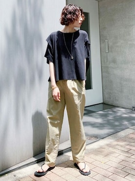 「Ungrid（アングリッド）の【WEB限定】ナイロンカラーテーパードパンツ（その他パンツ）」を使った、Ungrid STAFFさん（レディース・160cm）の夏コーディネート