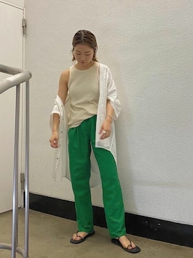 「Ungrid（アングリッド）の【WEB限定】ナイロンカラーテーパードパンツ（その他パンツ）」を使った、Ungrid STAFFさん（レディース・155cm）の夏コーディネート