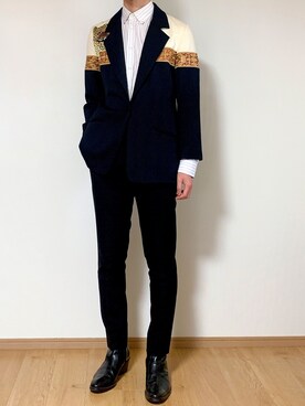 「ラッドミュージシャン」｜「アイテム（スラックス）」を使った、YANOさん（メンズ・182cm）の春コーディネート