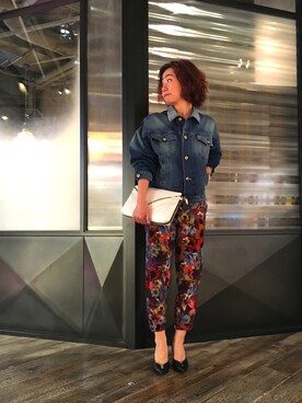「デニムから始まったライフスタイルブランド」｜「アイテム（デニムジャケット）」を使った、YuRiさん（レディース・155cm）の春コーディネート