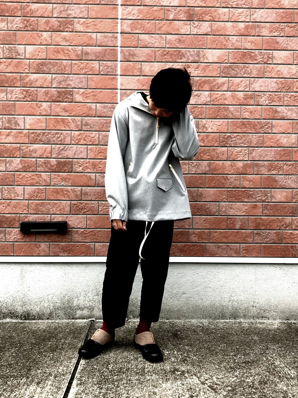 「秋のコーデ、シンプル、今日のコーデ、autumn」｜「CULLNIのアノラックパーカ（パーカー、グレー系）」を使った、shionさん（レディース・160cm）の秋コーディネートの1枚目の写真