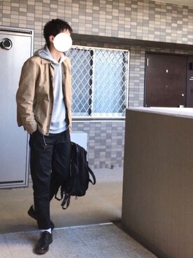 「C6（シーシックス）のアイテム（バッグ）」を使った、ダイスさん（メンズ・185cm）の春コーディネート