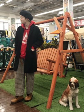 「SPINNS（スピンズ）のアイテム（チェスターコート）」を使った、みっきーさん（メンズ・166cm）の冬コーディネート
