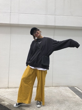 「アイテム（パンツ、イエロー系）」を使った、aiinoshimaさん（レディース・166cm）の春コーディネート