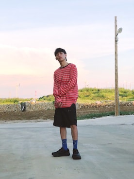 「ANDERSSON BELL（アンダースンベル）のアイテム（Tシャツ/カットソー）」を使った、陳宏睿さん（メンズ・174cm）の秋コーディネート