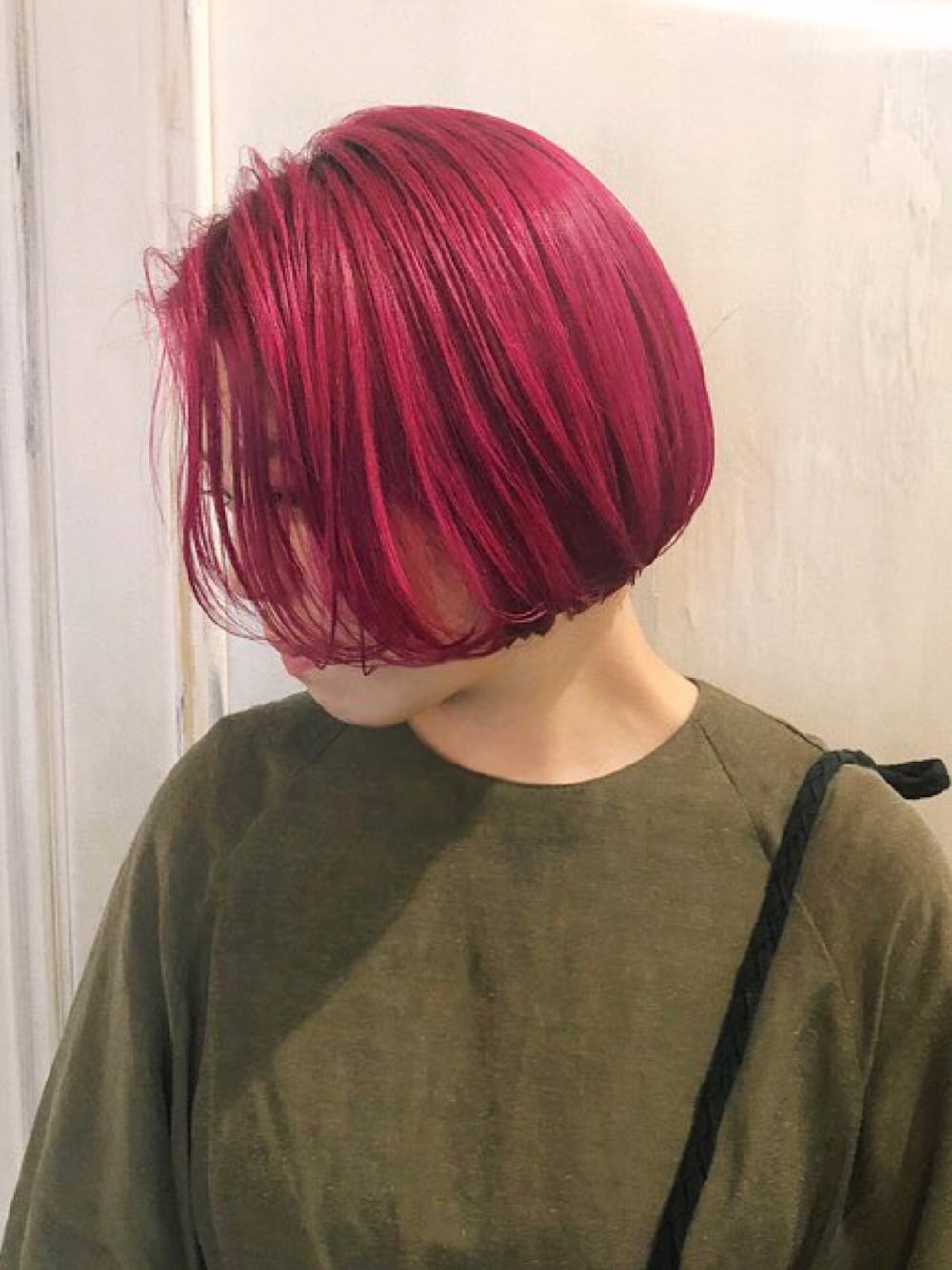 「ピンク、ヘアアレンジ、ヘアスタイル、復活、秋のコーデ、冬コーデ、秋、ショートヘア、ボブ」｜「traceのアイテム（その他、ベージュ系）」を使った、pug_puqさん（レディース・160cm）の秋コーディネートの1枚目の写真